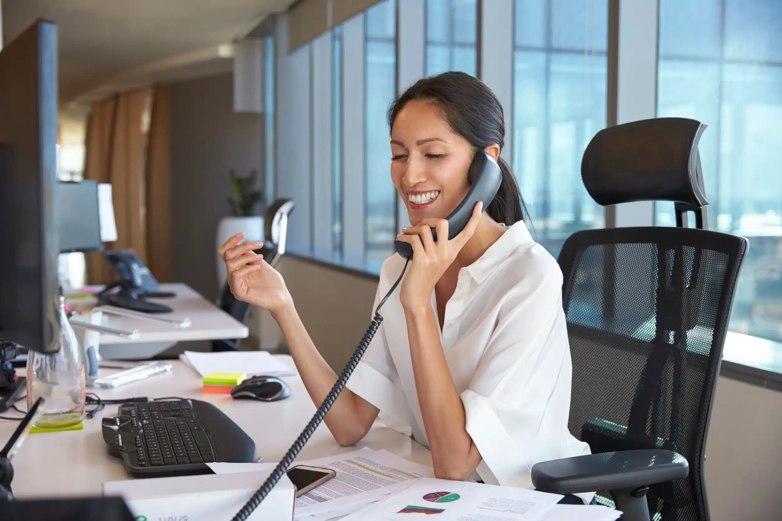 Why Small Businesses in Florida Should Consider Switching to Cloud-based VoIP Phone Systems